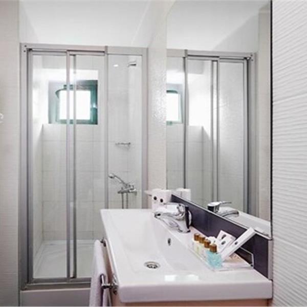 Kordon Hotel Alsancak'ta Çift Kişilik Konaklama Seçenekleri