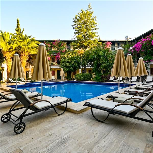 İzmir'den Ulaşımlı 3 Gece 4 Gün 4* Bleu Nuit Hotel Her Şey Dahil Konaklama 