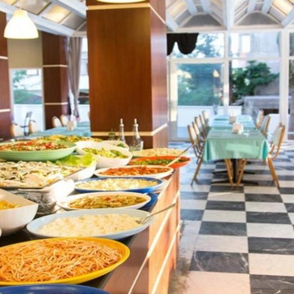 Kuşadası Blu Mare Beach Hotel’de Herşey Dahil Konaklama