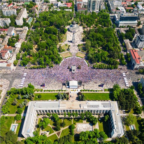 İzmir'den Uçaklı ve 3 Gece 4 Gün Konaklamalı Arnavutluk & Makedonya & Kosova Rotası Turu
