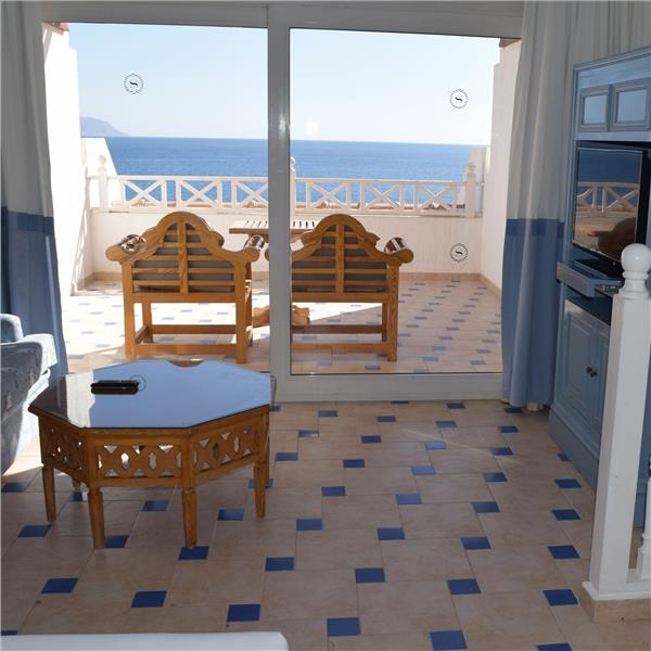 İzmir'den Kalkışlı Uçaklı ve 4 Gece 5 Gün 5 Yıldızlı Sheraton Sharm Hotel Konaklamalı Sharm El Sheikh Turu