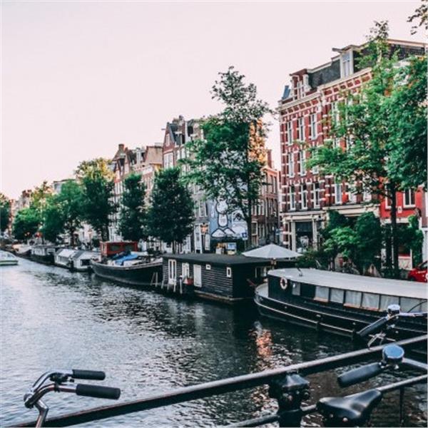 İzmir'den Uçak İle Hareketli 3 Gece 4 Gün Konaklamalı Amsterdam Turu