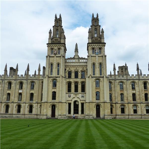 İzmir'den Uçaklı 3 Gece 4 Gün Konaklamalı Royal İngiltere Londra Turu