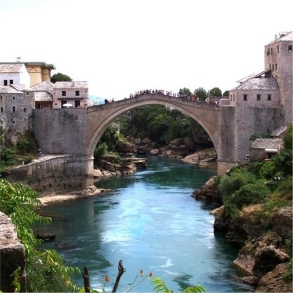 İzmir'den Uçak İle Hareketli Vizesiz Kosova ve Tiran Büyük Balkan Turu