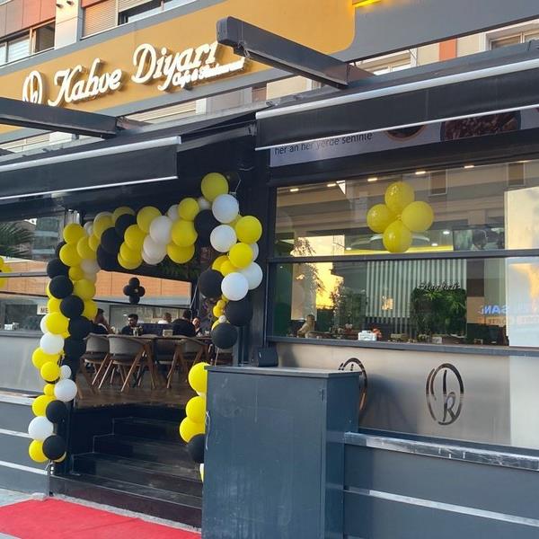 Yağhaneler Kahve Diyarı Köfte ve Tavuk menüleri yanında soğuk içecek