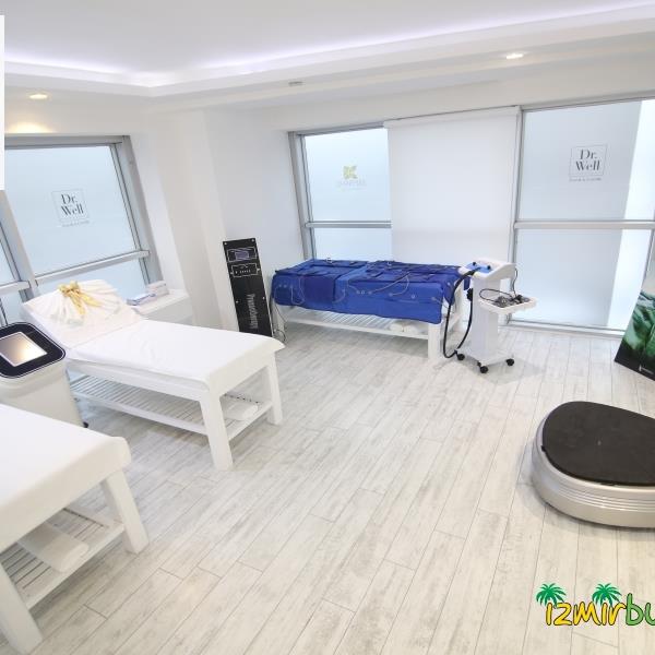 Dr Well'de hydrafacial, sonic peeling ile arındırıcı ve canlandırıcı cilt bakımı