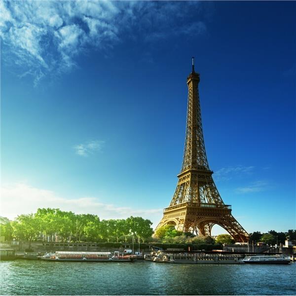 İzmir Uçak İle Hareketli 6 Gece 7 Gün Konaklamalı Paris & Normandiya & Loire Şatoları Turu