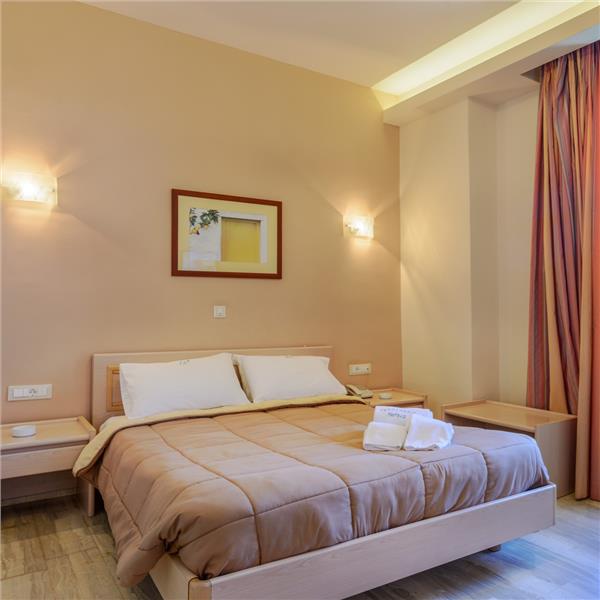 Çeşme'den Hareketli Yılbaşı Özel 2 Gece 3 Gün 4* Grecian Castle Hotel Konaklamalı Sakız Adası Turu Üstelik Yılbaşı Galası ve ya Taverna Seçenekli