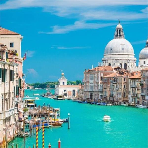 Yılbaşı Özel 5 Gece 6 Gün Konaklamalı İtalya İkonları Turu