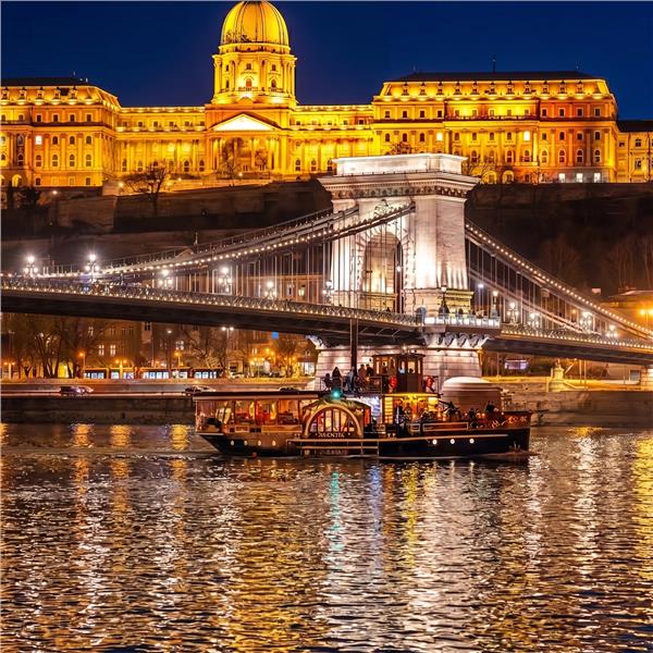 İzmir'den Uçaklı 6 Gece 7 Gün Konaklamalı Büyük Orta Avrupa, Hallstatt Ve Salzburg Turu