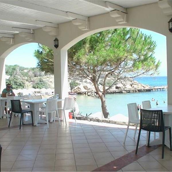 İzmir'den Uçak İle Hareketli Kıbrıs Deniz Kızı Hotel Yarım Pansiyon Konaklama Seçenekleri