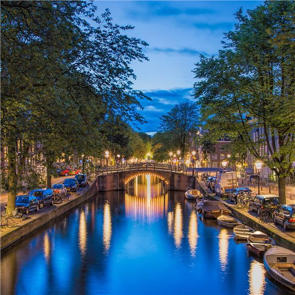 İzmir'den Uçaklı 3 Gece 4 Gün Konaklamalı Renklerin Şehri Amsterdam Turu