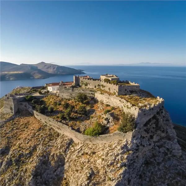 İzmir'den Otobüslü 2 Gece 3 Gün Konaklamalı Leros Adaları Turu