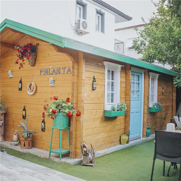 Pırlanta Butik Otel Çeşme'de Beach girişi ve kahvaltı dahil çift kişi konaklama