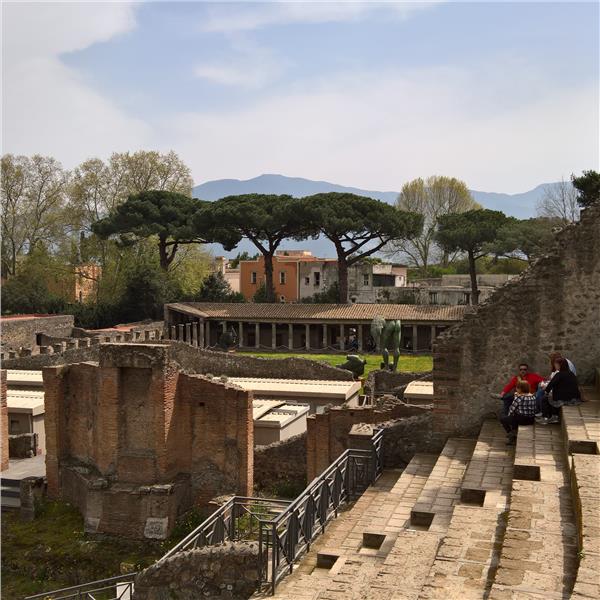 İzmir'den Otobüs İle Kalkışlı 9 Gece 10 Gün Konaklamalı İtalya, Slovenya, Yunanistan, Hırvatistan, Sırbistan, Bulgaristan Ve İsviçre Turu