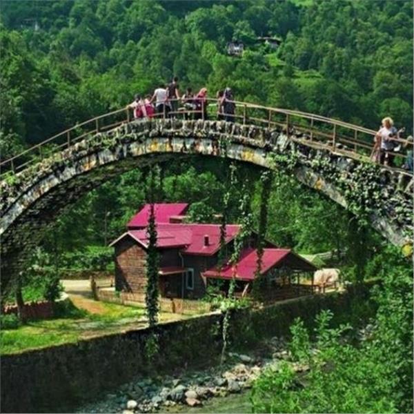 İzmir'den Hareketli 7 Gece 8 Gün Konaklamalı Boydan Boya Karadeniz Rüyası ve Batum Turu