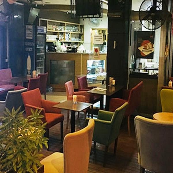 Bornova Aşk-ı Yudumla Cafe Serpme Kahvaltı ve Ev Yapımı Lİmonata