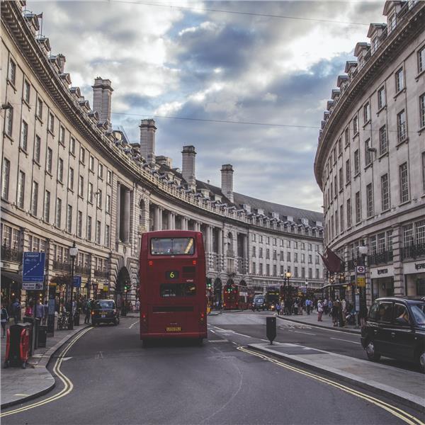 İzmir'den Uçaklı 3 Gece 4 Gün Konaklamalı Royal İngiltere Londra Turu