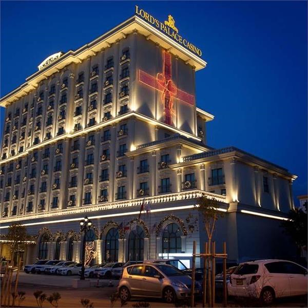 İzmir'den Uçak İle Hareketli Kıbrıs Lord’s Palace Hotel Tam Pansiyon Plus Konaklama Seçenekleri