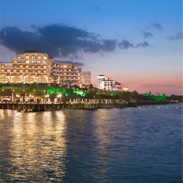 İzmir'den Uçak İle Hareketli Kıbrıs İzmir'den Uçak İle Hareketli Kıbrıs Merit Royal Hotel Herşey Dahil Konaklama Seçenekleri