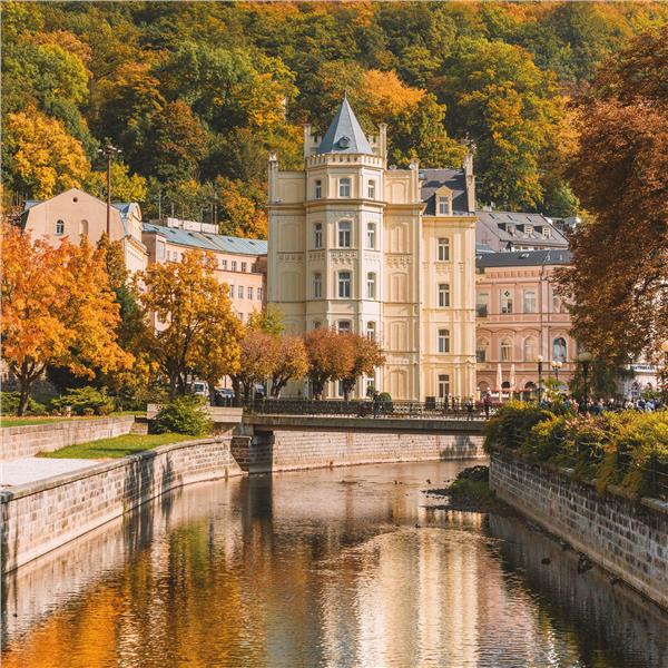 İzmir'den Otobüslü 7 Gece 9 Gün Konaklamalı Belgrad, Budapeşte, Viyana, Prag İle Orta Avrupa Turu