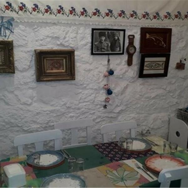 Alaçatı Butik Otelim'de Yerli İçecek Dahil Müzik ve Eğlence Dolu Konaklama Seçenekleri