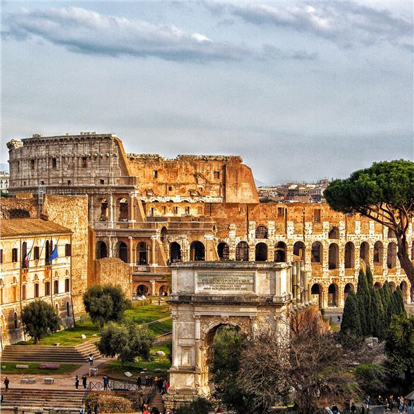 İzmir'den Uçaklı 7 Gece 8 Gün Konaklamalı Görkemli Roma Tarih ve Sanat Turu